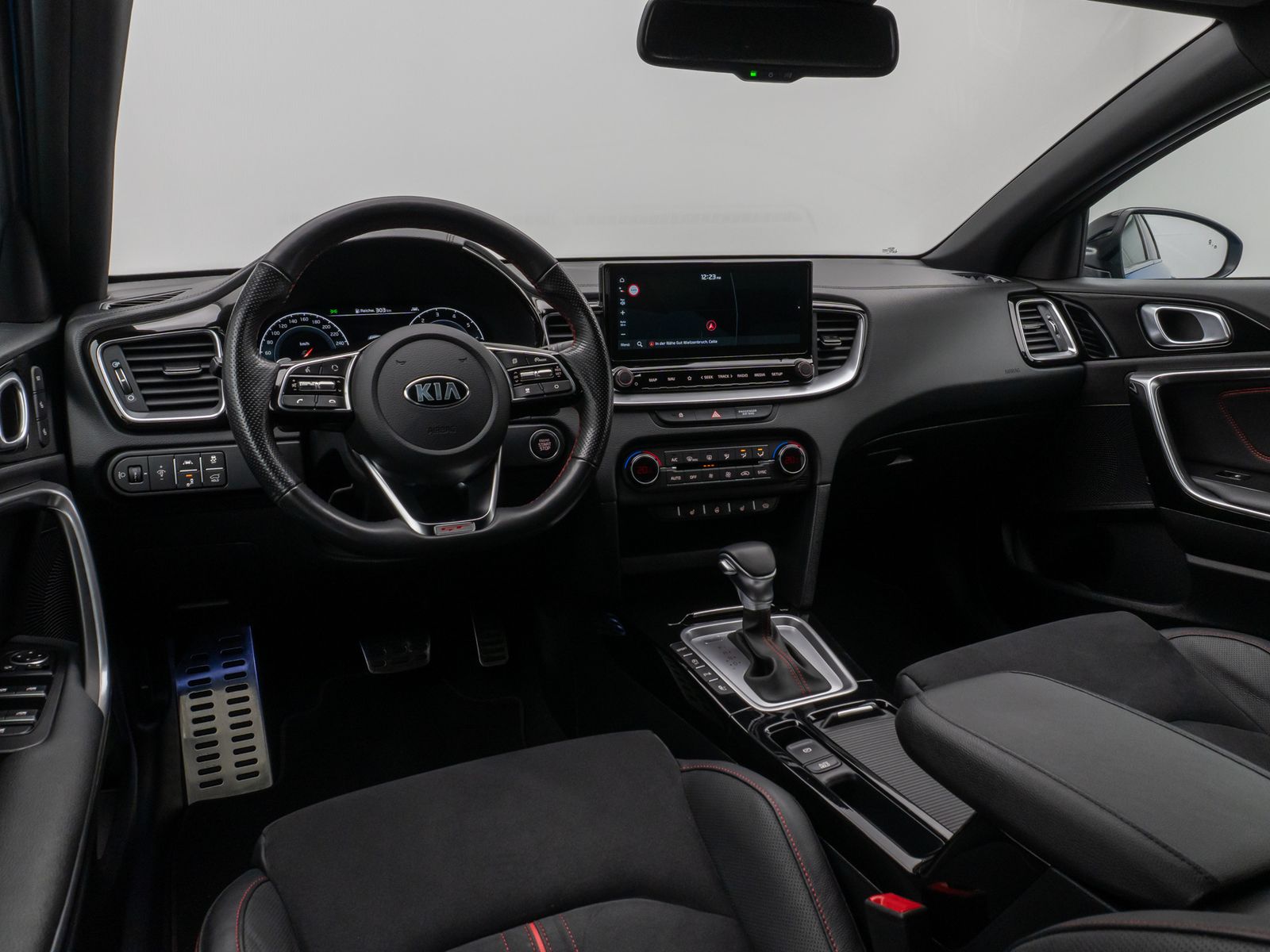 Fahrzeugabbildung Kia ProCeed GT 1.6 T-GDI DCT Kamera DAB JBL Sport