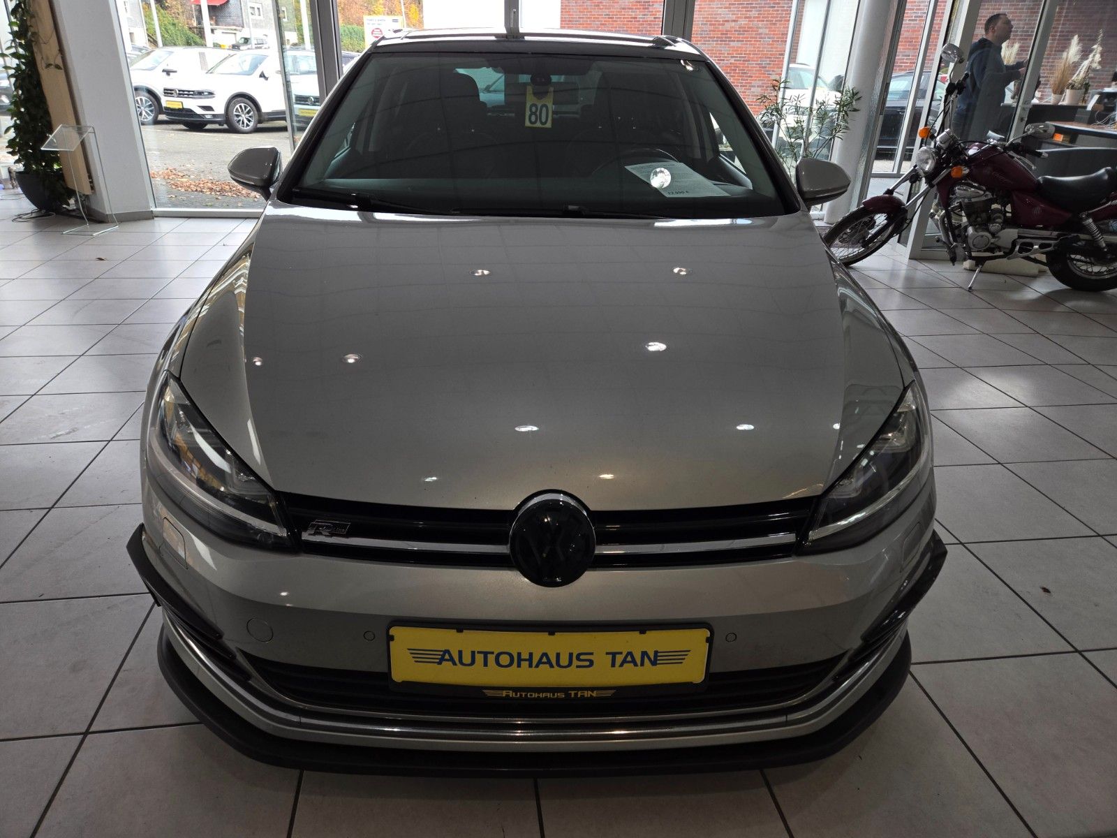 Fahrzeugabbildung Volkswagen Golf VII Lim. Highline BMT *PANORAMADACH*