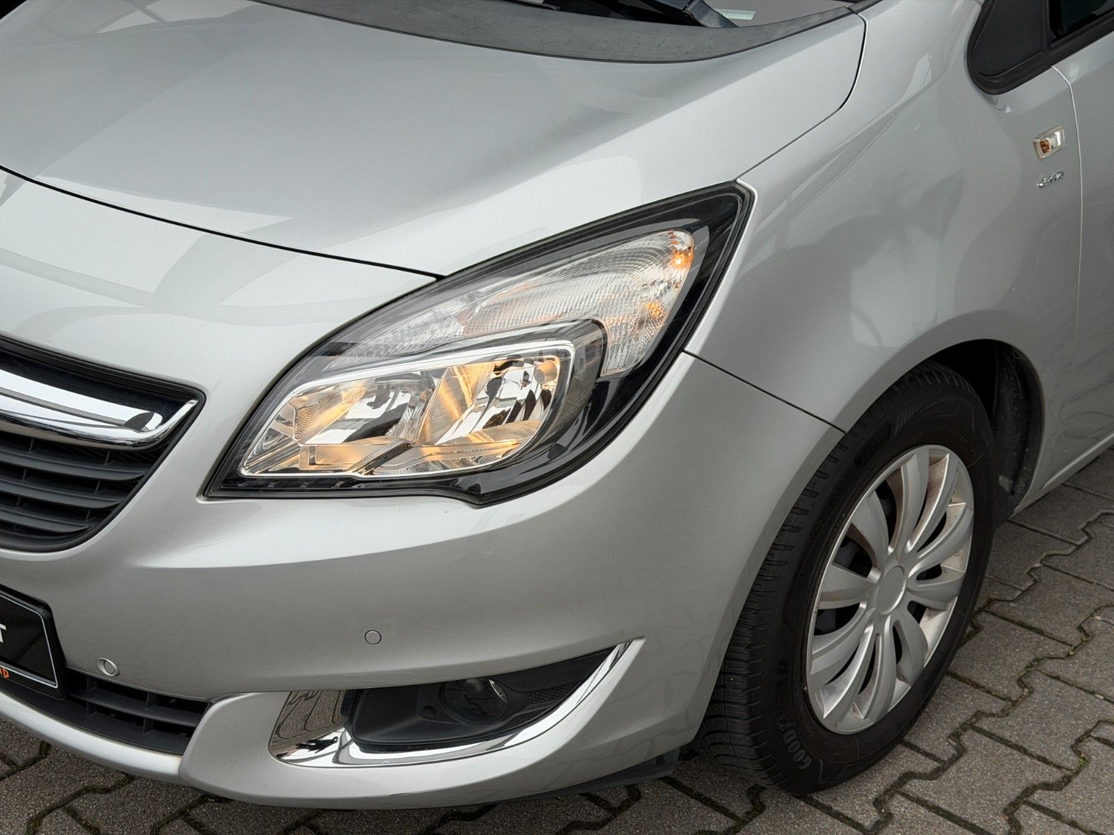Fahrzeugabbildung Opel Meriva B Drive 120PS SHZ/PDC/LHZ!