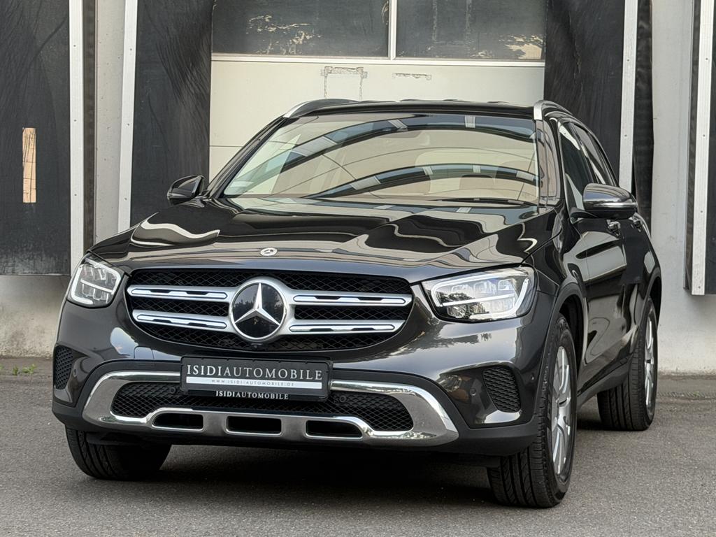 MercedesBenz GLC 200 D 4M LED MBUX Standheizung AHK 360 2022