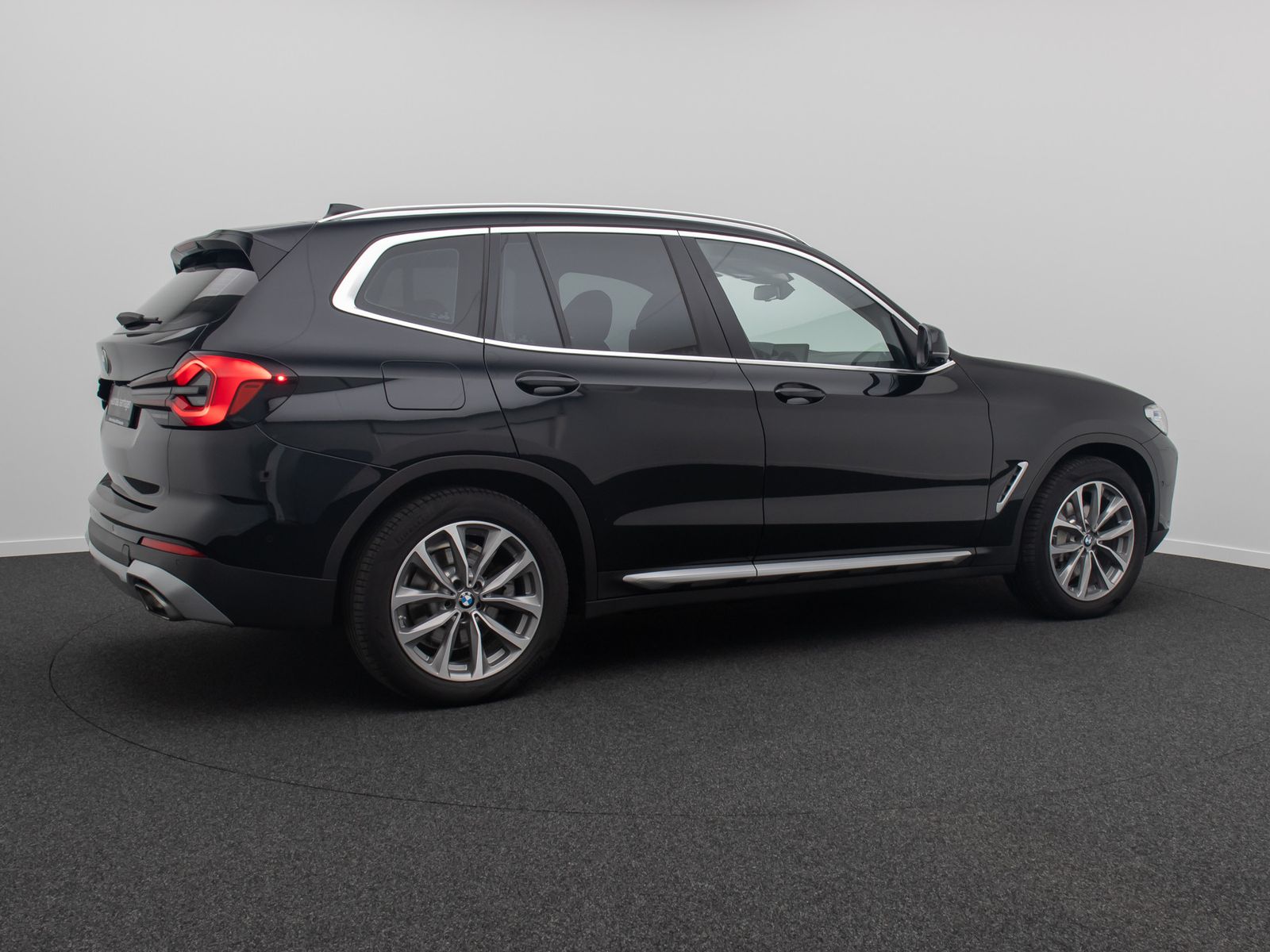 Fahrzeugabbildung BMW X3 xD30d 360°DriveAss DAB AHK Panorama Sportsitz