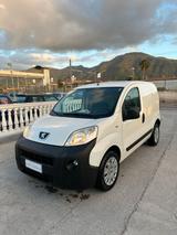 Peugeot Bipper cambio automatico/COIBENTATO 1.4  - weiße Peugeot Bipper Tepee