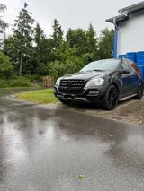 Mercedes-Benz ML 350 - Mercedes-Benz 350 aus 2011