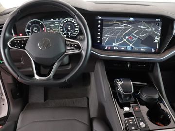 Volkswagen Touareg - 5