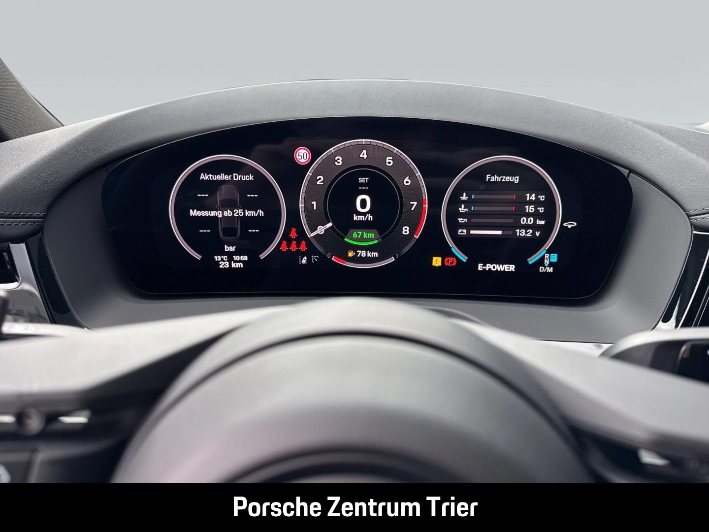 Porsche Panamera 4S E-Hybrid HA-Lenkung InnoDrive HeadUp