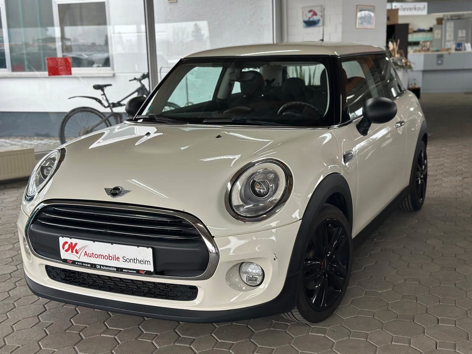 MINI One First - 1