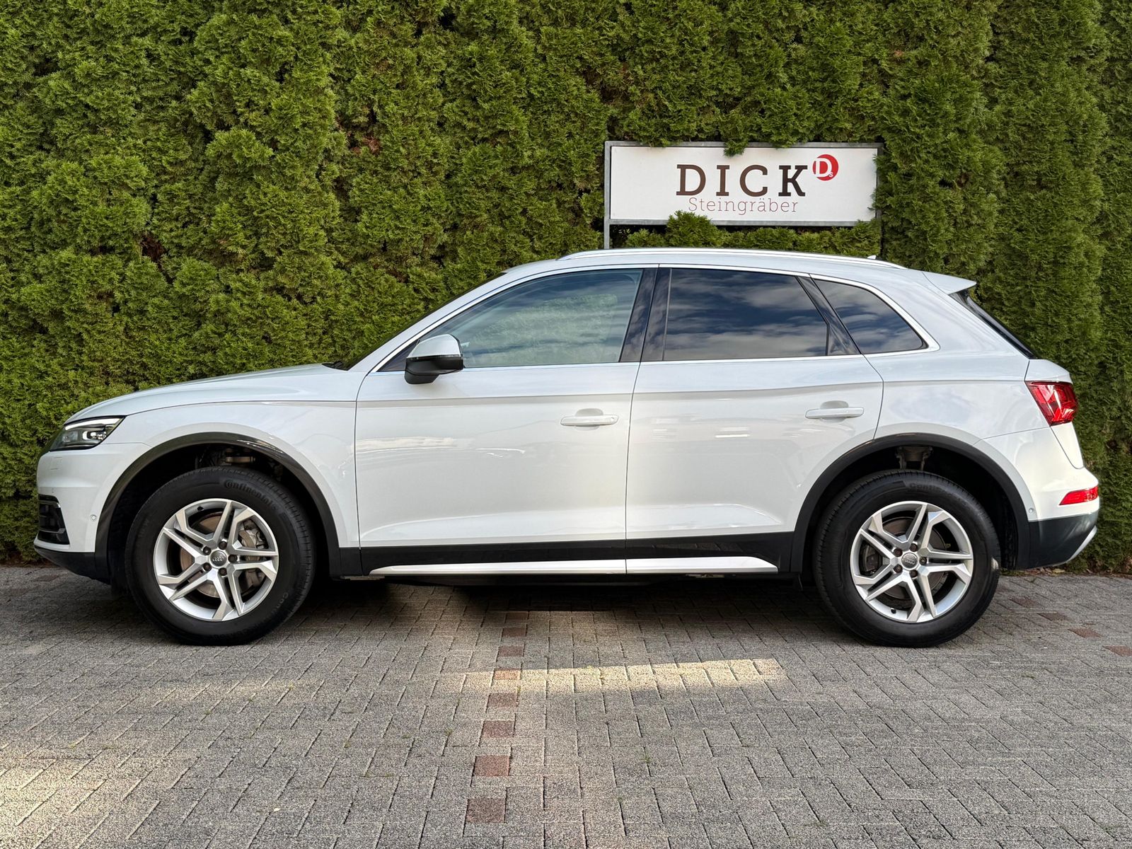 Vehicle illustration Audi Q5 40 TDI Quatt Design XEN+MMI+PANO+360°+ACC+SHZ