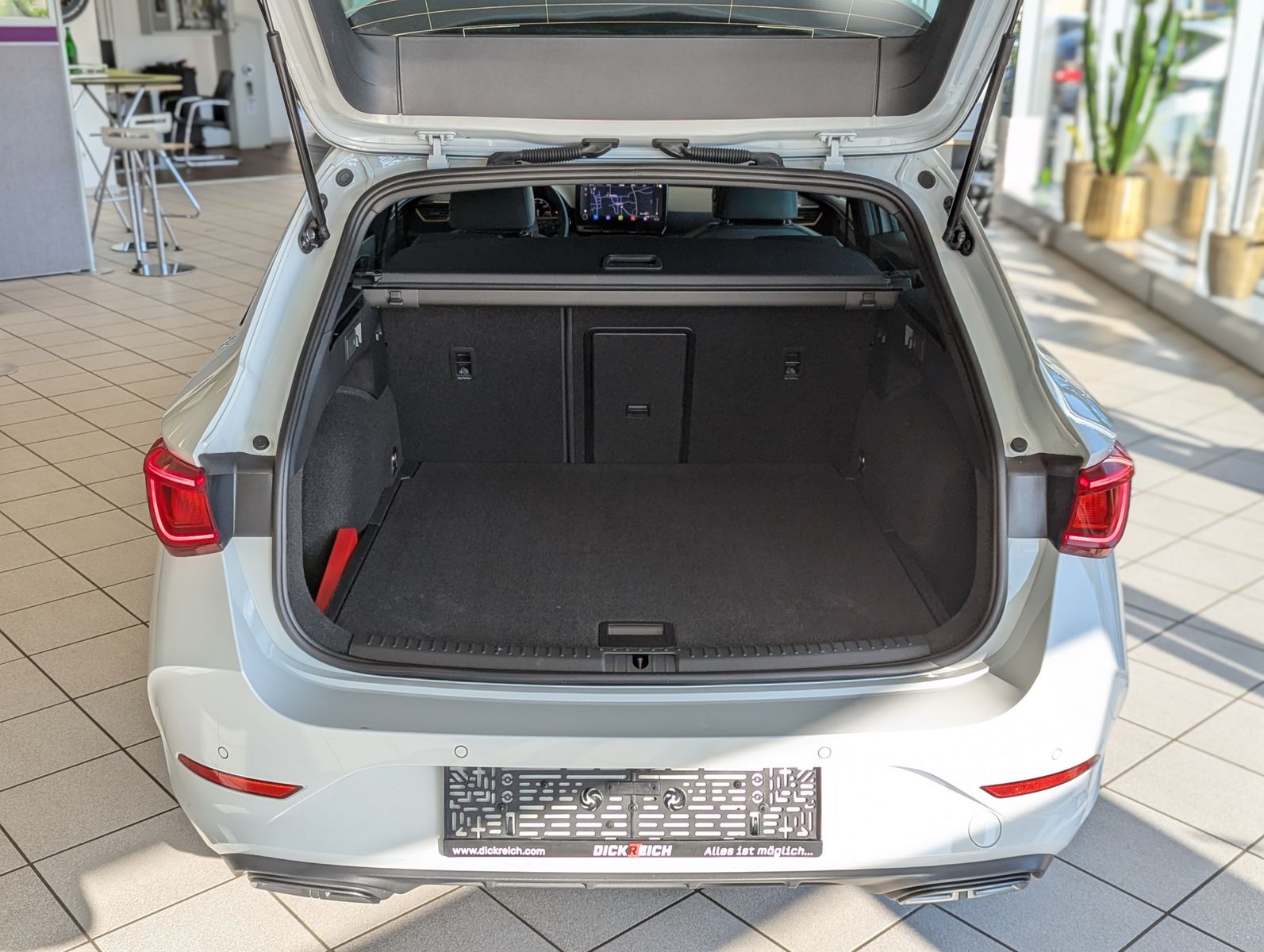 CUPRA Leon 1.5eTSI DSG Matrix Cam Vision+ Full Link - Image 16