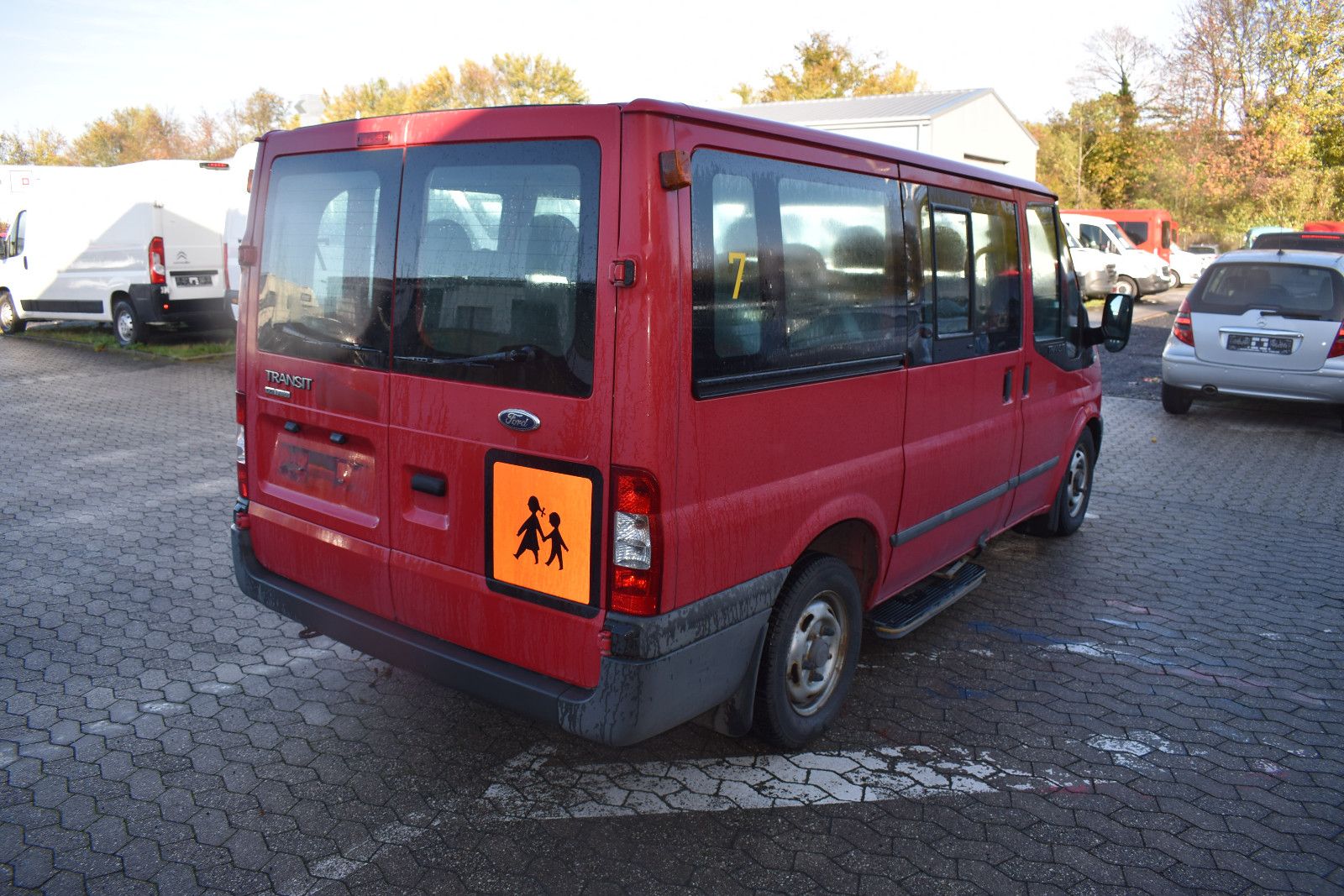 Fahrzeugabbildung Ford Transit Kombi FT 280 K Behindertengerecht *5217