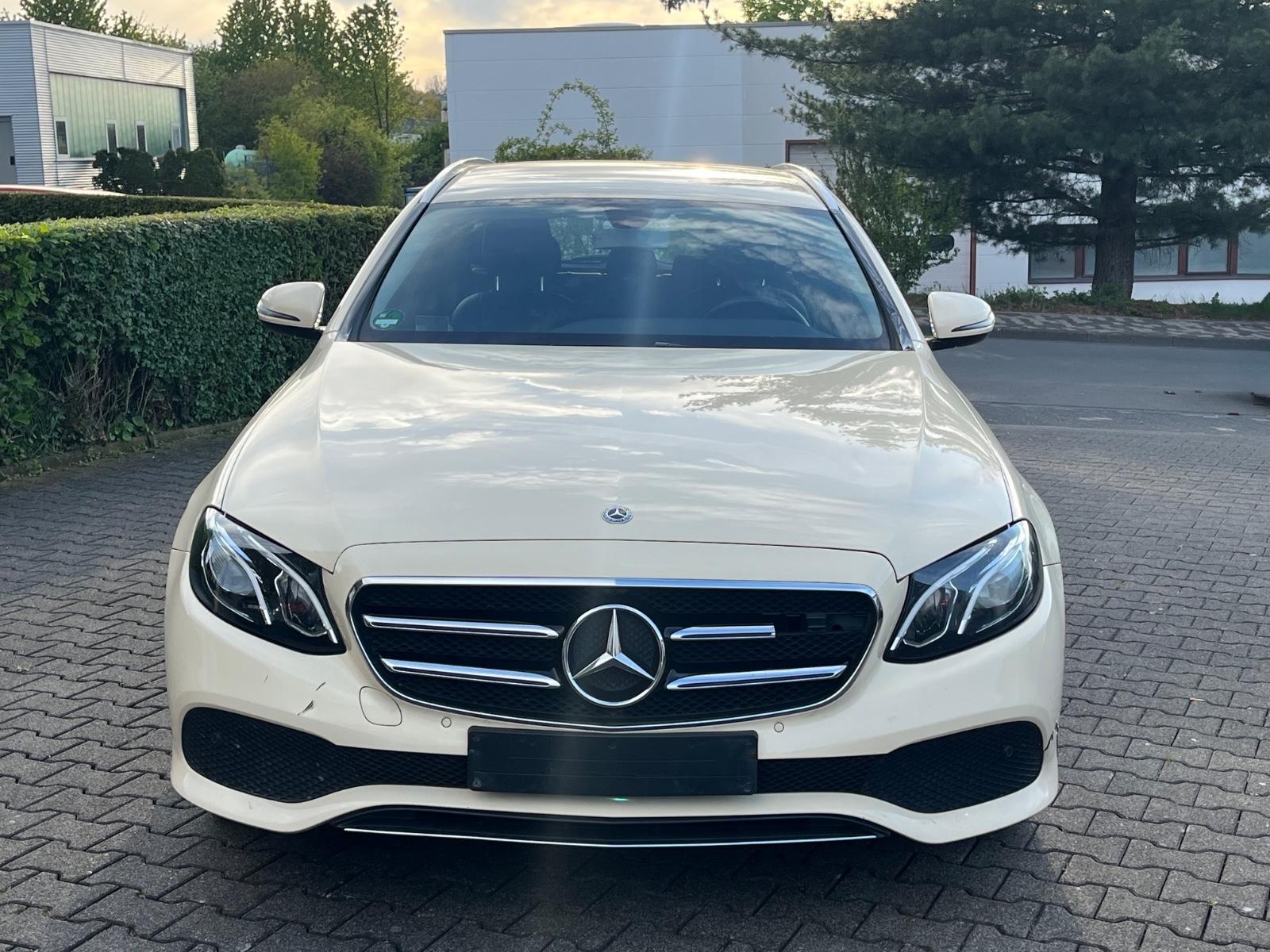 Mercedes-Benz E 220 d T Avantgarde
