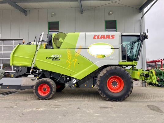 Claas Tucano 450 Montana