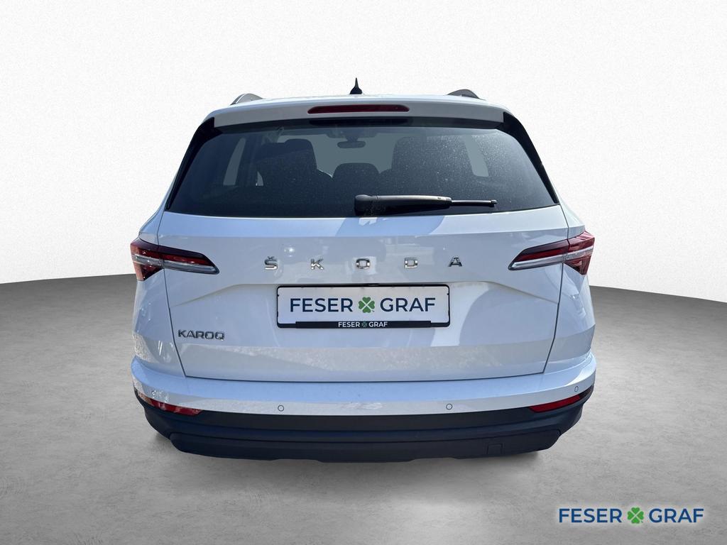 Skoda Karoq 2022 г. Белый, пробег 51200 км