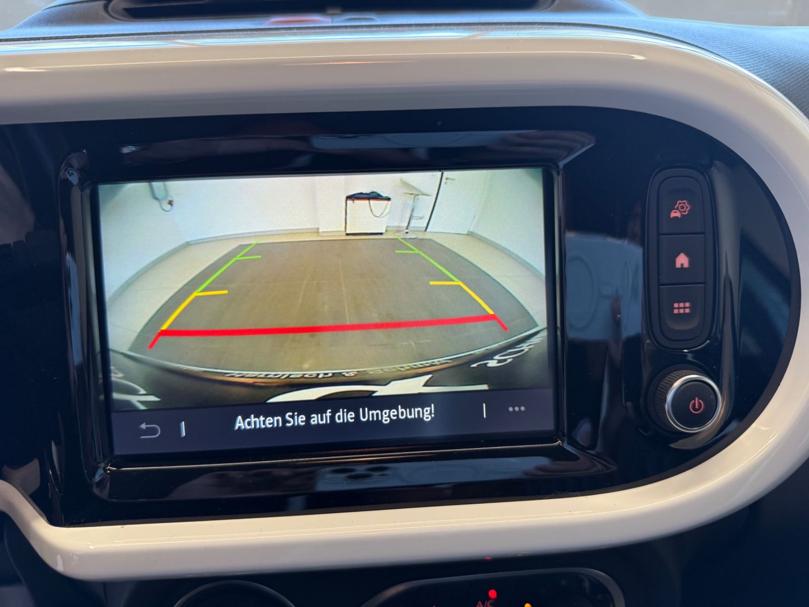 Fahrzeugabbildung Renault Twingo Techno Electric, Navi, Rückfahrkamera