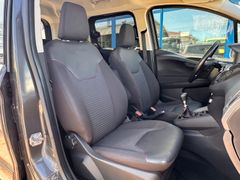 FORD Tourneo Courier 1.5 TDCi Sport*Navi*DAB*Winter-P