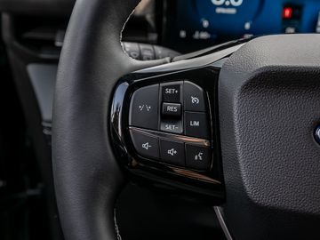 Ford Puma 1.0 Titanium Assistentpaket Kamera Navi LED