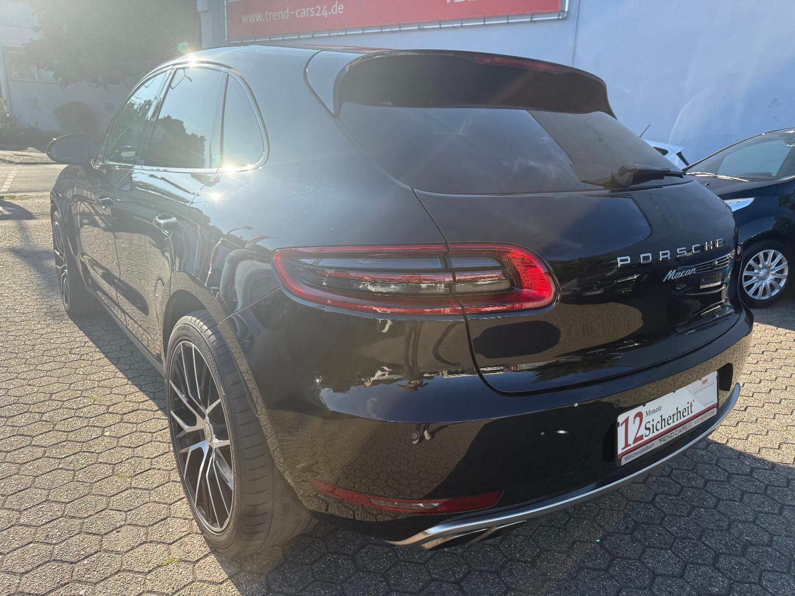 Porsche Macan Turbo*ACC*CAM*AHK*PANO