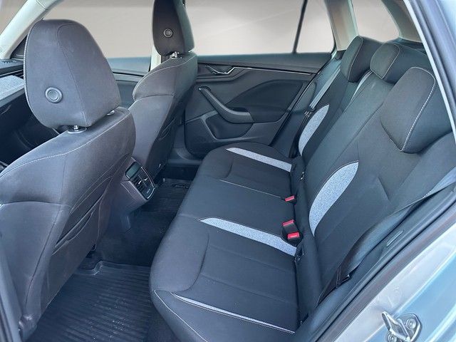 Fahrzeugabbildung SKODA Kamiq 1.0TSI DSG Selection LED+KAM+TEMPO+SITZHZ+