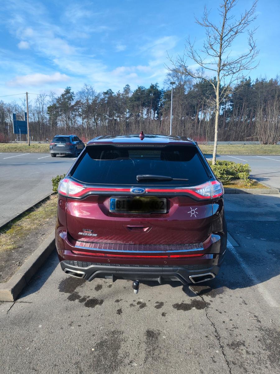 Ford Edge 2,0 l TDCi 4x4 ST-Line mit Garantie