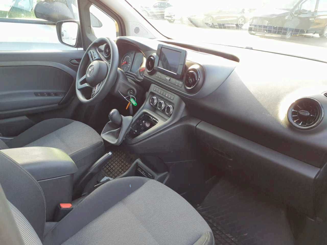 Fahrzeugabbildung Mercedes-Benz Citan 113 Tourer Klimaautomatik AK Kamera MBUX