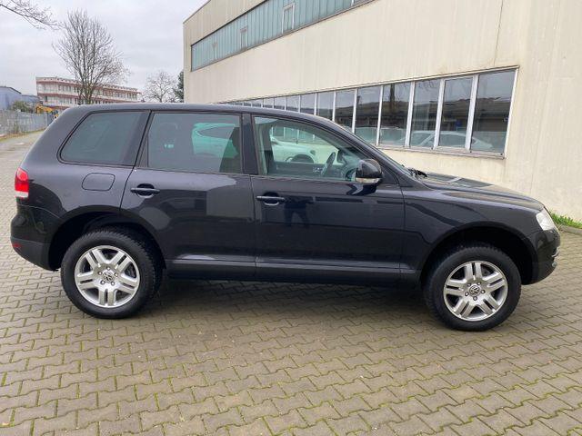 Volkswagen Touareg 2004 — photo 7