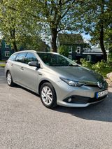 Toyota Auris Touring Sports Hybrid | 1. Hand 