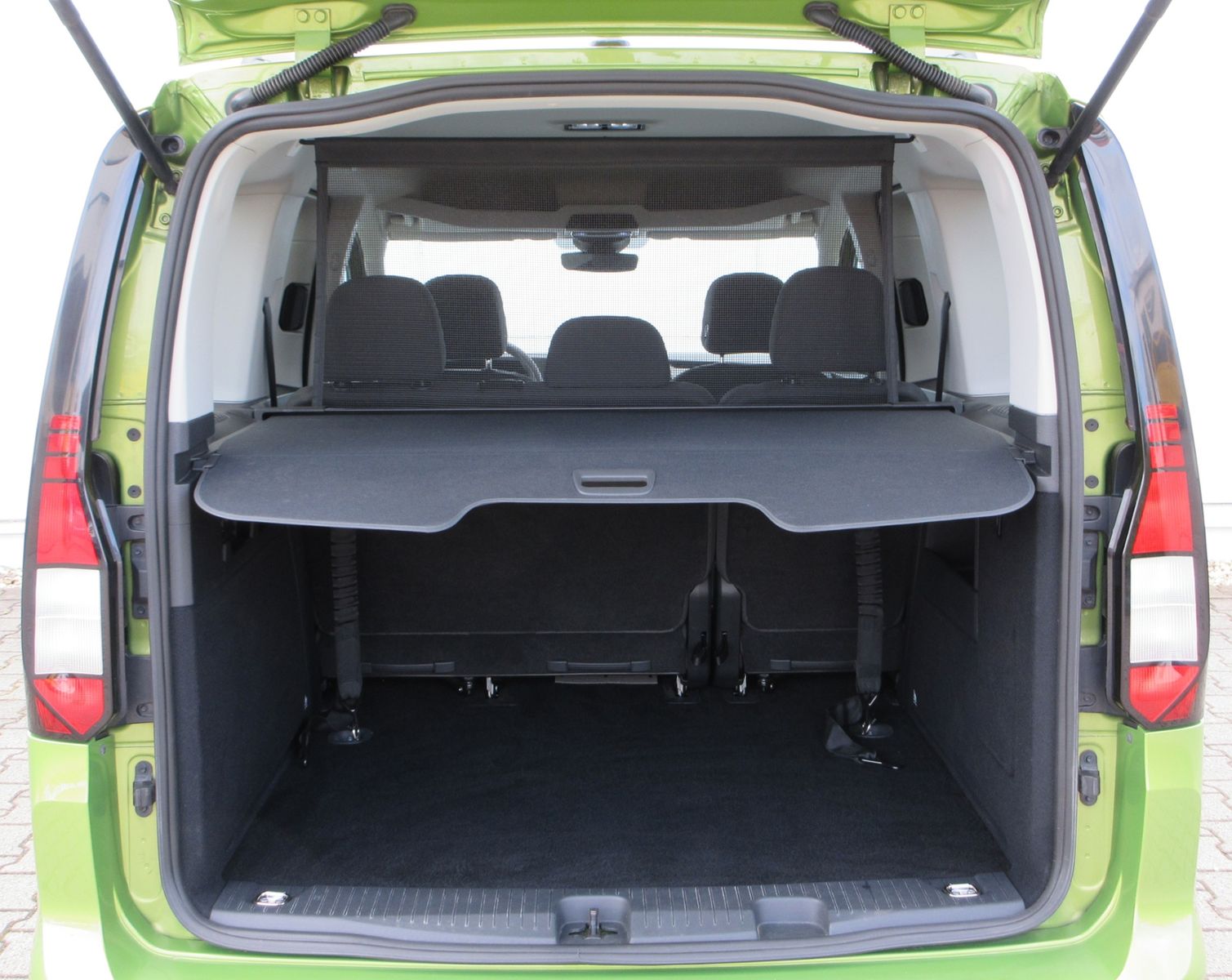 Caddy 2.0 TDI Life 5-SITZER/AHK/LED/16-ZOLL/APP-