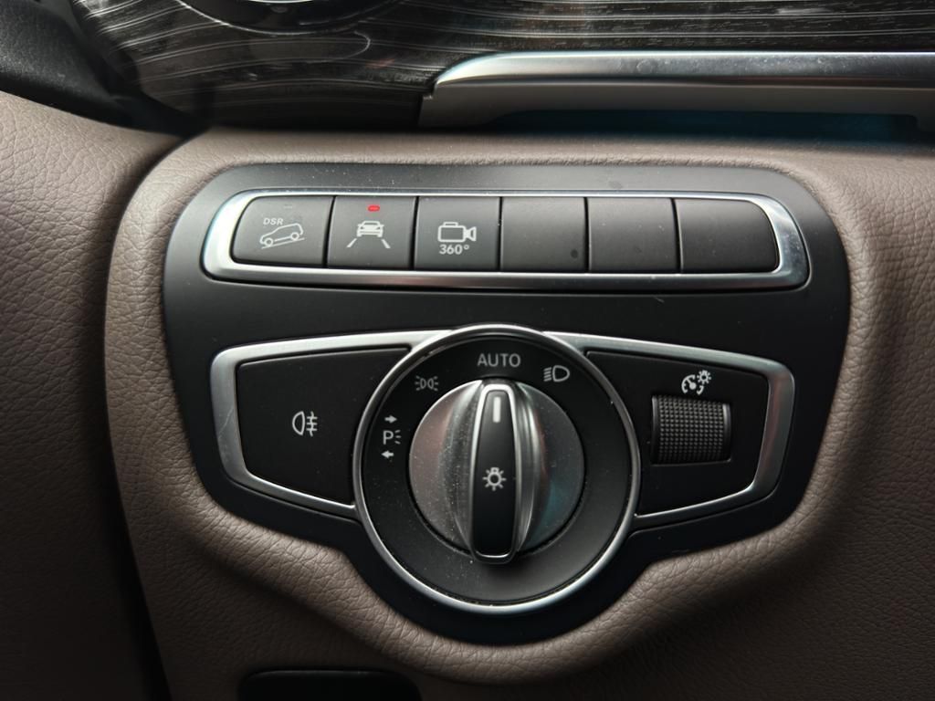 Fahrzeugabbildung Mercedes-Benz V 300 d 4MATIC AVANTGARDE EDITION Lang AHK*Leder