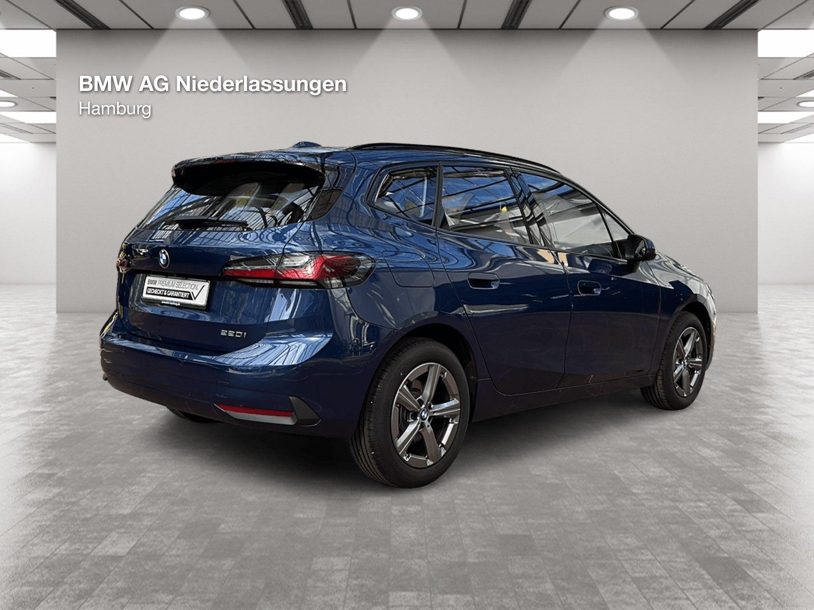 BMW 220i Active Tourer AHK Driv.Assist+ Head-Up LED