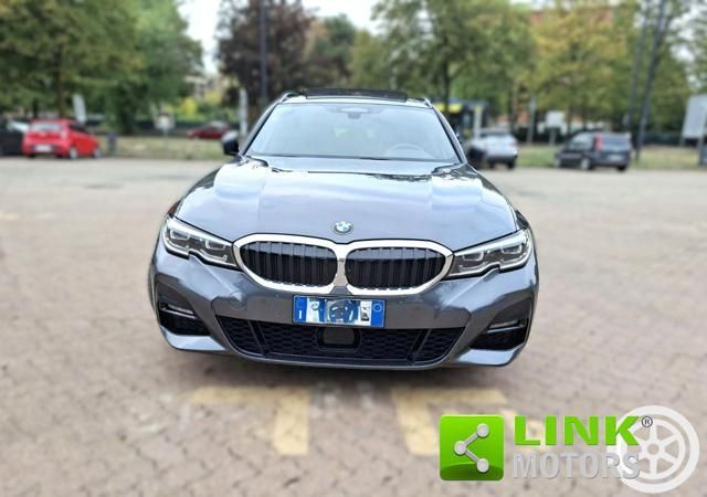BMW 330 d xDrive Msport TETTO PANORAMICO ED APRI imagem 3