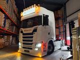 Scania S660 VOLLUFT, LEDER, ZAPFWELLE, 3.15 RADSTAND, R - Scania Autotransporter