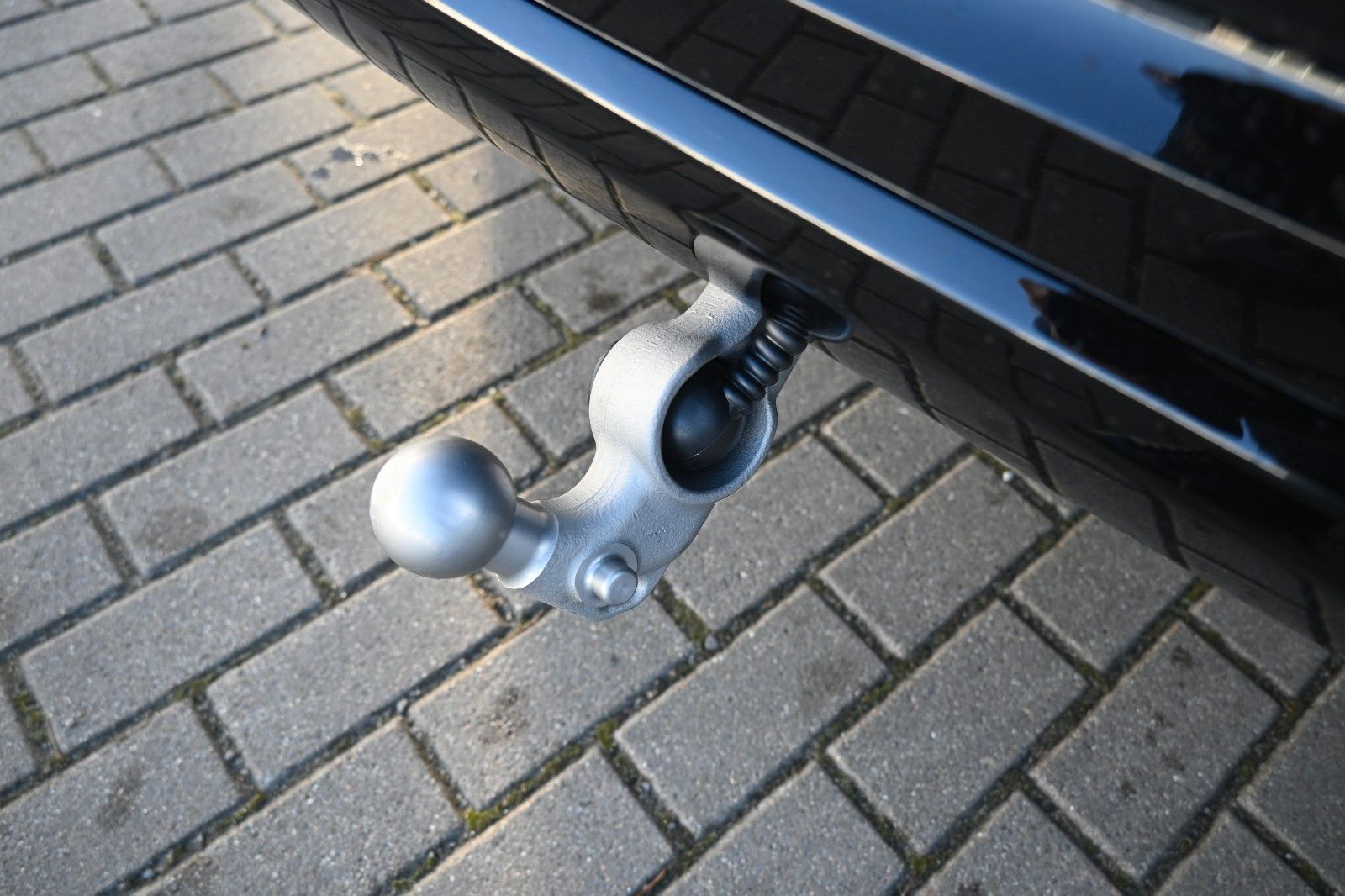 Fahrzeugabbildung Volvo XC60 B5 AWD Plus Black Edition*H&K*360°*ACC*AHK