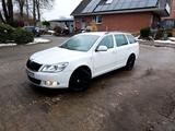 Skoda Octavia 2.0 TDI 140 PS Xenon AHK Nav... - Skoda Octavia: TDI 140
