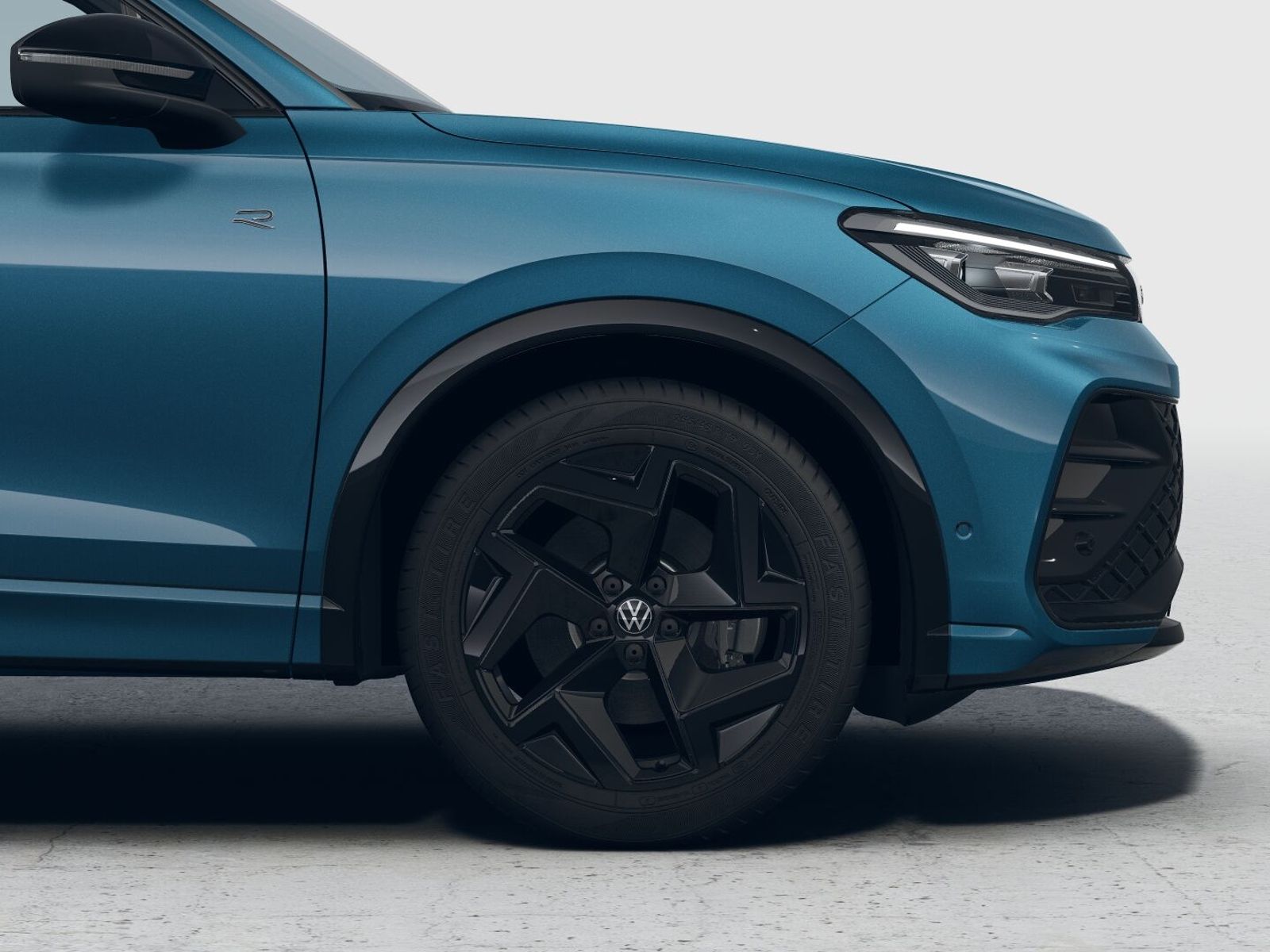 Fahrzeugabbildung Volkswagen Tiguan  R-Line 1.5 eHybrid DSG *AHK, Black Style