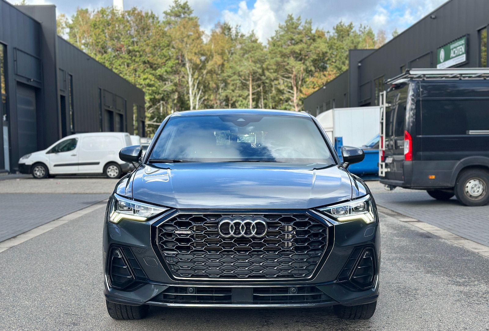 Audi Q3 SB 40 TFSI quattro 3x S line*MATRIX*ACC*SHZ imagem 2