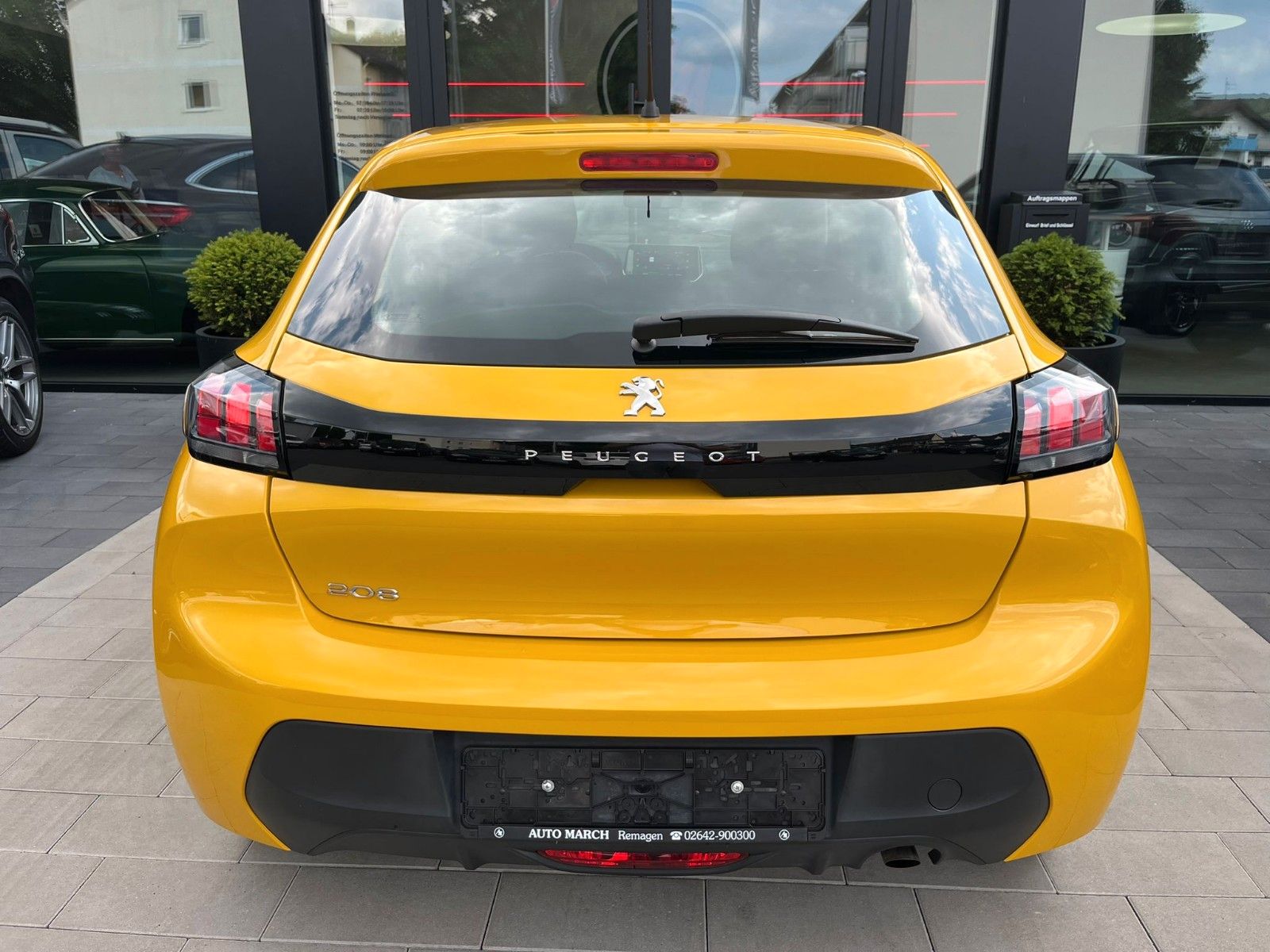 Fahrzeugabbildung Peugeot 208 Active