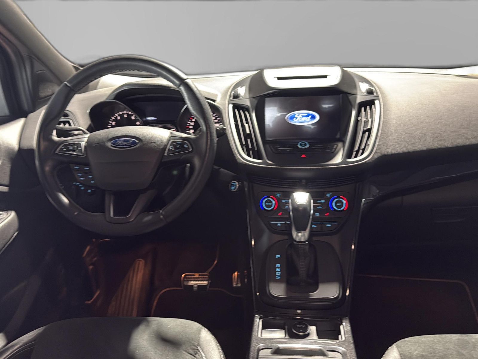 Fahrzeugabbildung Ford Kuga ST-Line/ unfallfrei