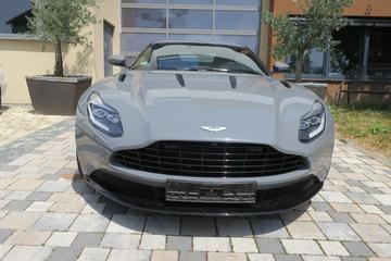 2016 Aston Martin DB11 — фото 2