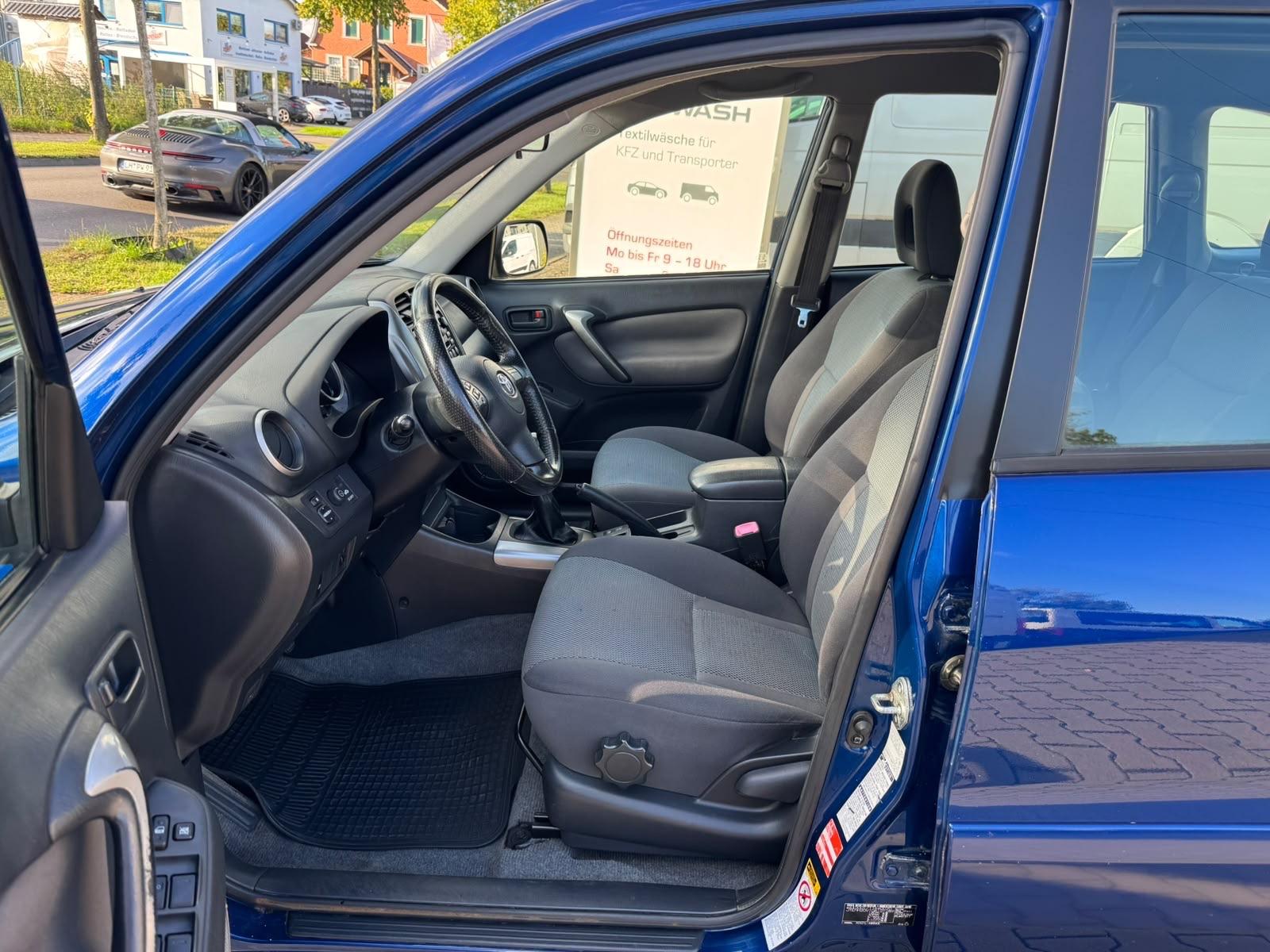 TOYOTA RAV4 2.0 150CH 4X4
