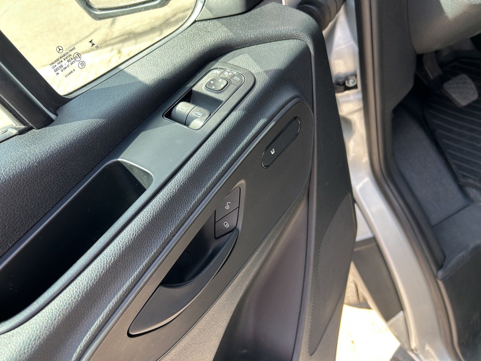 Fahrzeugabbildung Mercedes-Benz Sprinter 317CDI KastenHoch MBUX Navi 360°EDW SHZ