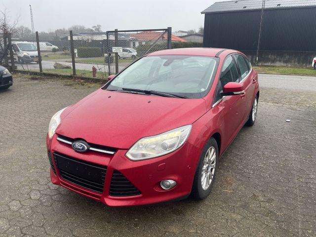 Ford Focus Lim. Titanium 1.6 Benzin 150 PS