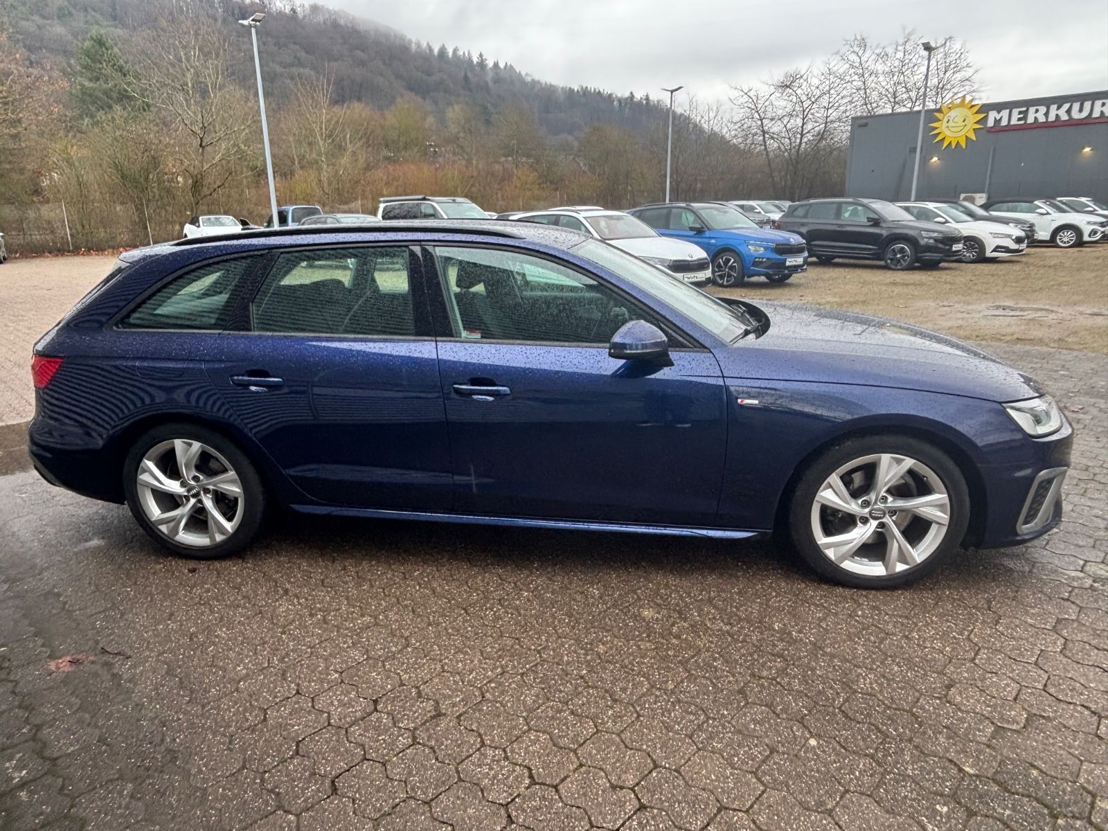 Fahrzeugabbildung Audi A4 Avant 35 TDI S line NAVI Carplay