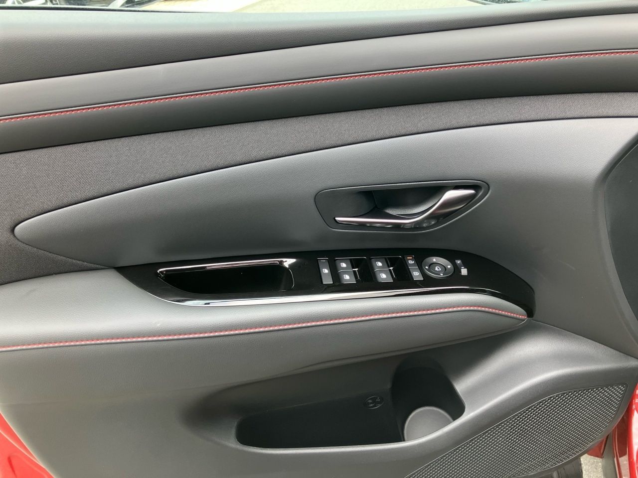 Fahrzeugabbildung Hyundai TUCSON N-LINE LED*4xSHZ*LHZ*NAVI*KAM**