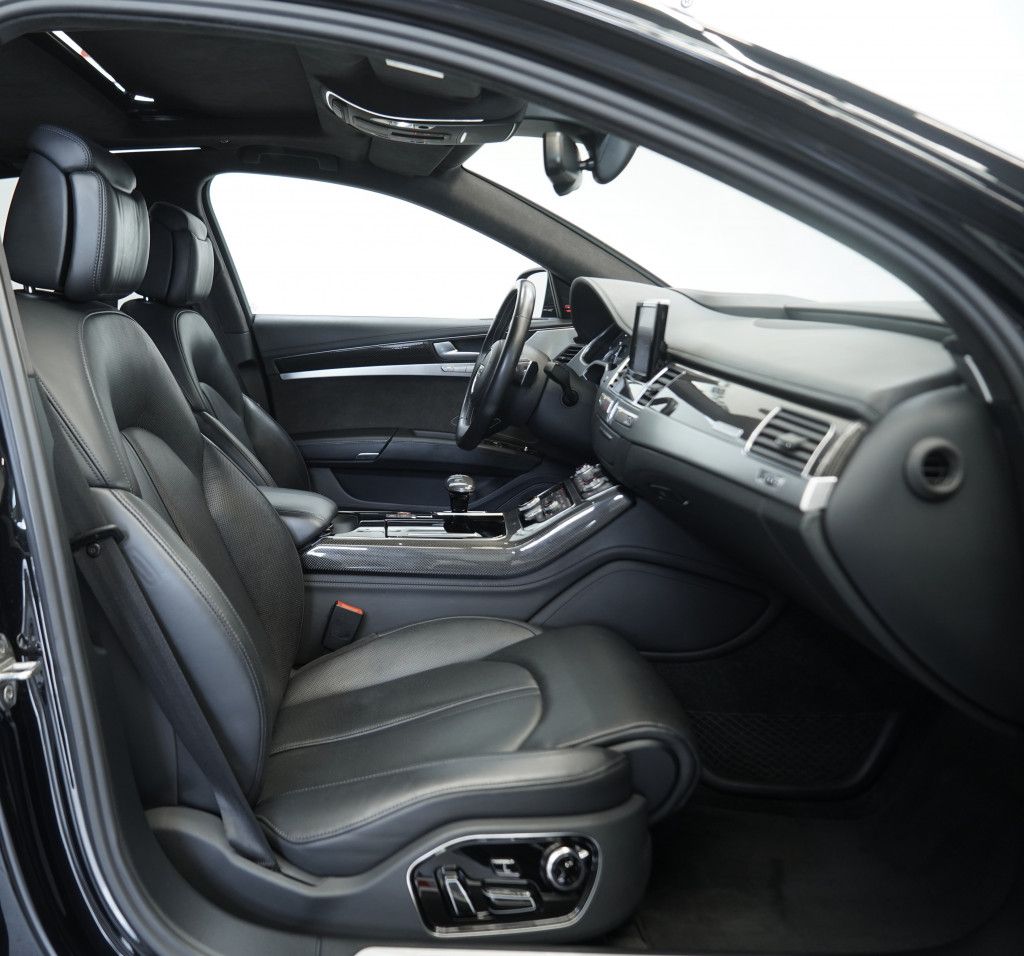 Audi S8