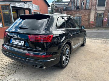 Audi Q7 - 3