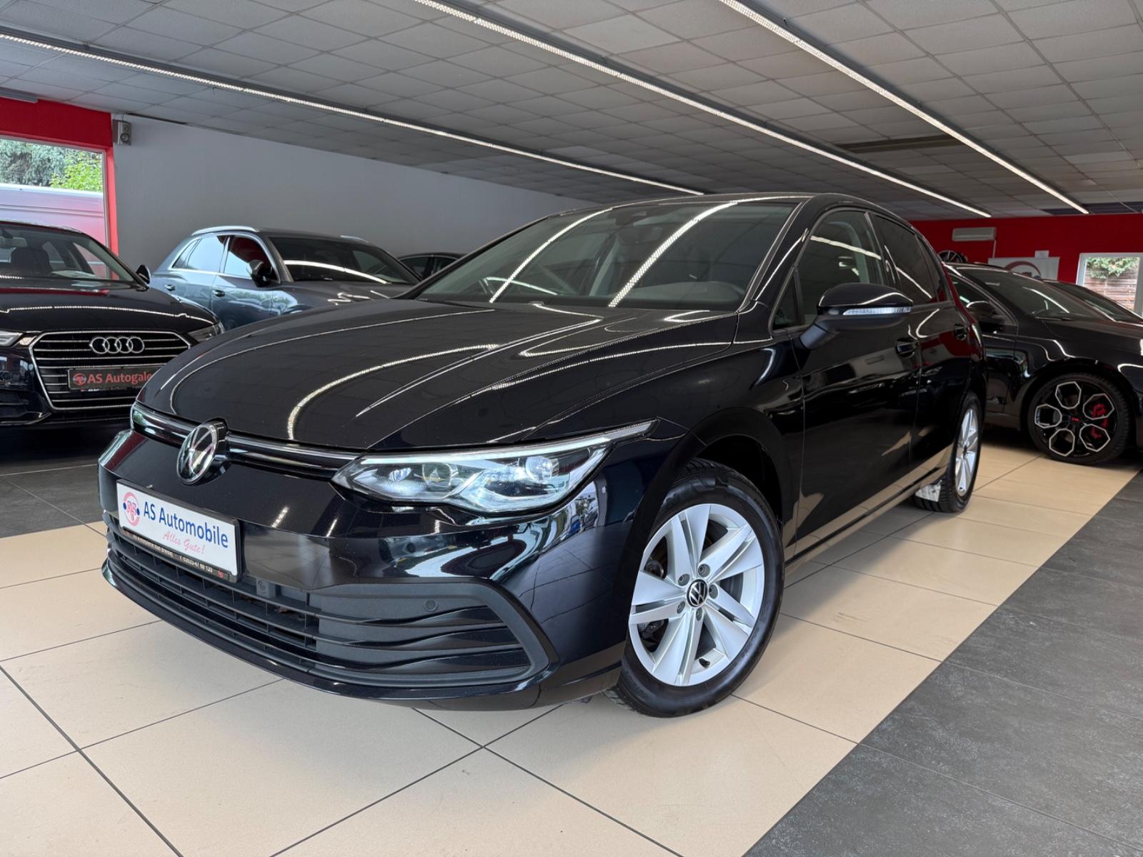 Volkswagen Golf VIII 2.0TDILim. Life DSG 1.Hd.Navi SHZ