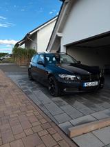 BMW e91 320i - BMW 320 aus 2007: Kombi, 320i