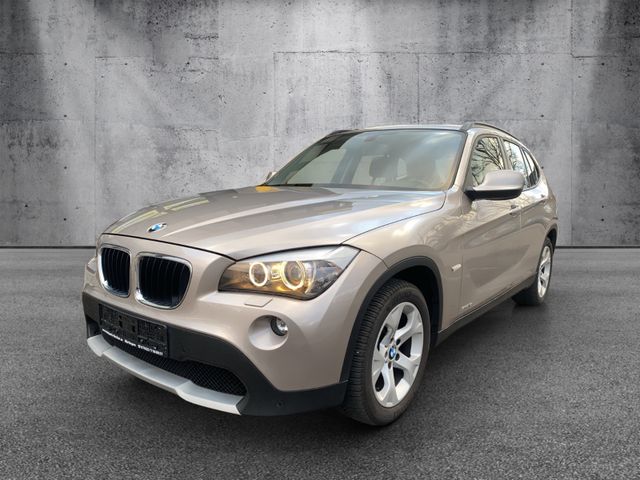 BMW X1 sDrive 18i Aut. XENON AHK 2 HAND