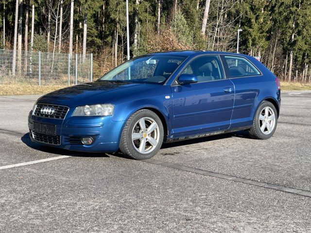 Audi A3 1.6.. Inspektion NEU.. Tiefer gelegt.. Klima.