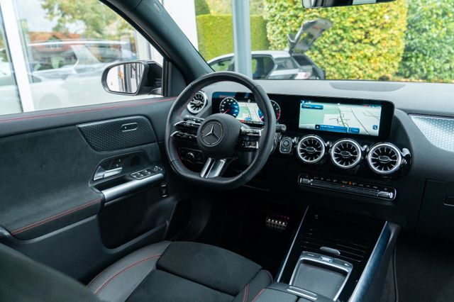 Mercedes-Benz GLA 200/ NIGHT PAKET/ MULTIBEAM/ PREMIUM Mercedes-Benz GLA 200/ NIGHT PAKET/ MULTIBEAM/ PREMIUM