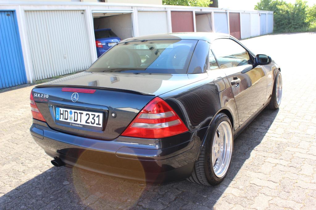 Mercedes-Benz SLK 230